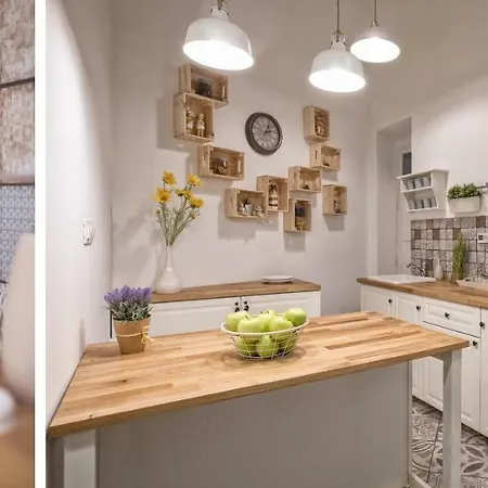 Nocleg ze śniadaniem Passage 2 3*