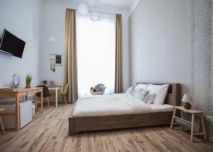 Passage 2 Bed & Breakfast 3*